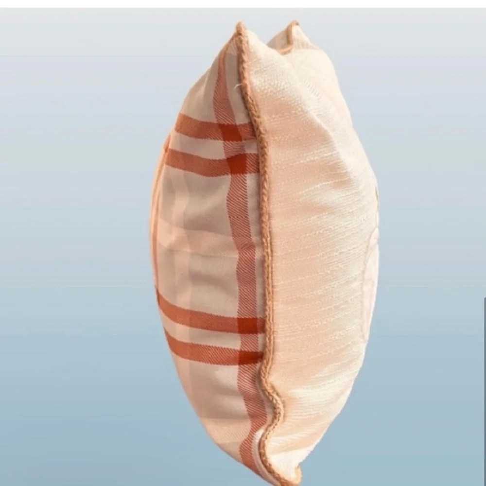 NWT- Fall Pumpkin Accent Pillow Size: 24